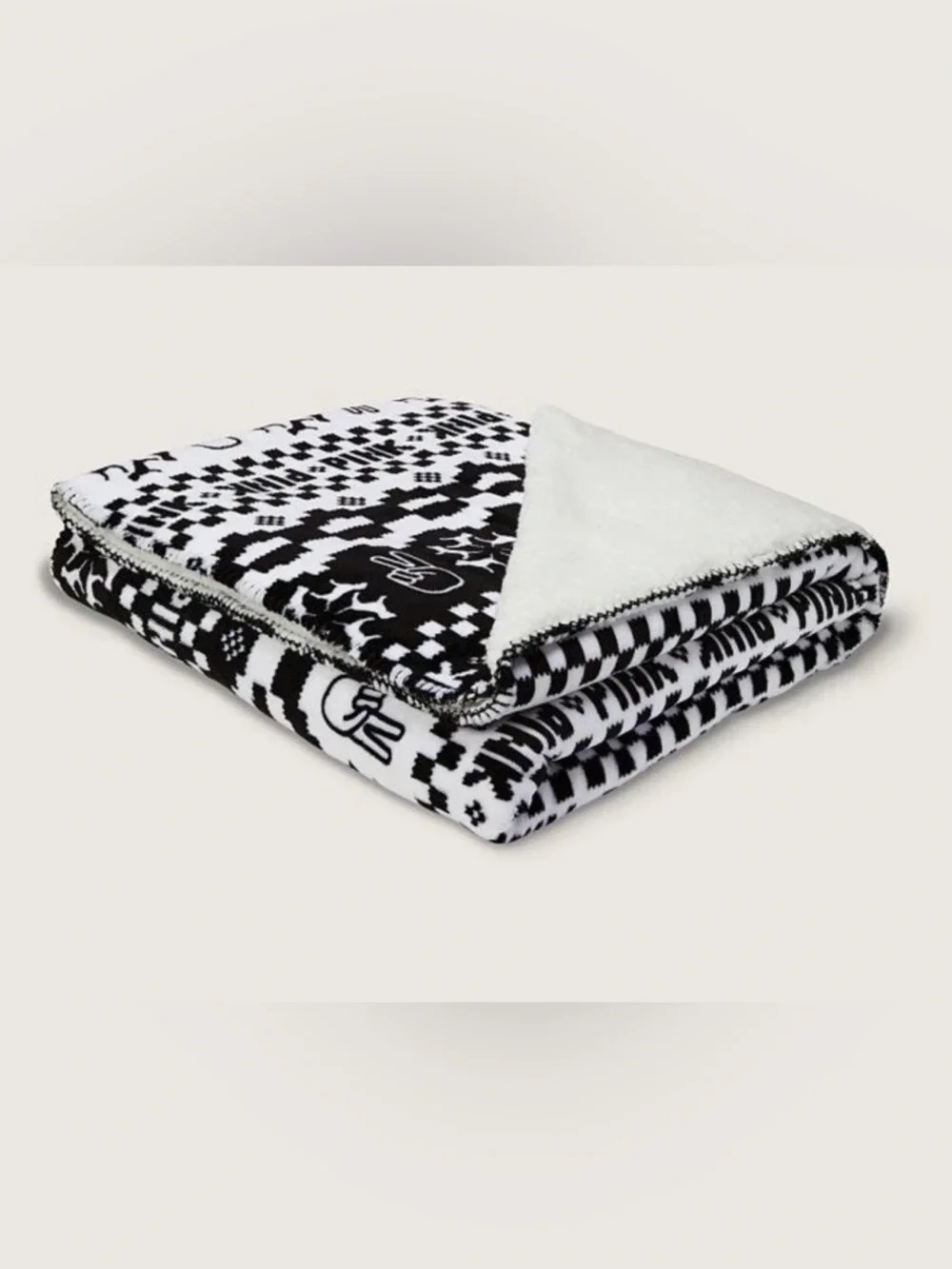 Victoria’s Secret PINK Limited Edition Sherpa Blanket